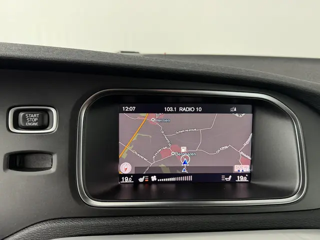 Volvo V40 Cross Country 1.5 T3 Edition+ 2018 Benzine 12