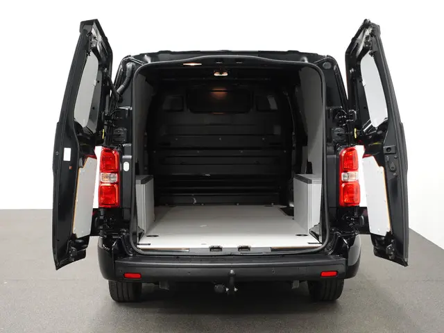 Peugeot Expert 2.0 BlueHDI 145 L3 2023 Diesel 3