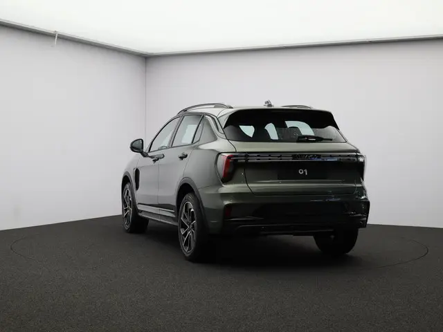 Lynk & Co 01 1.5 Core 2025 Hybride Benzine 32