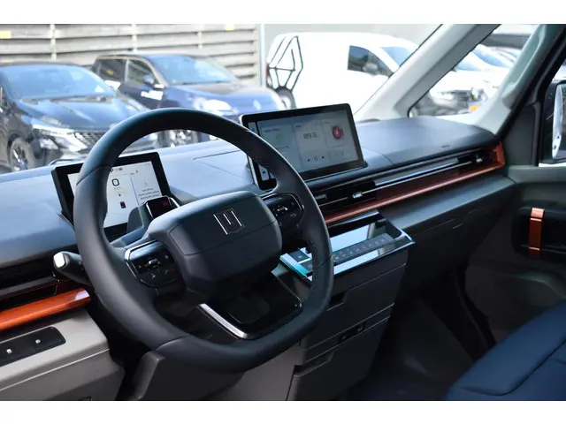 Farizon SV L1H1 83 kWh 2025 Elektrisch