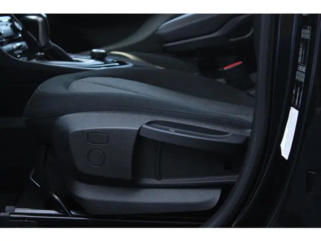 BMW 2 Serie Active Tourer 218i Sport 2015 Benzine 34