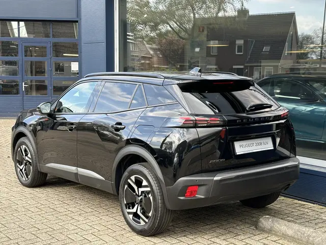 Peugeot 2008 1.2 Turbo 100 PK Allure 2024 Benzine 4