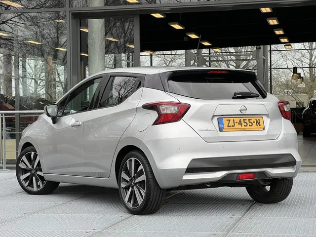 Nissan Micra 1.0 IG-T Tekna 2019 Benzine 6