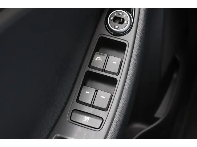 Hyundai i20 1.0 T-GDI Go! 2016 2016 Benzine 28