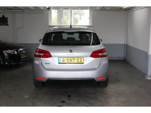 Peugeot 308 SW 1.2 e-THP Blue Lease 2014 Benzine 4