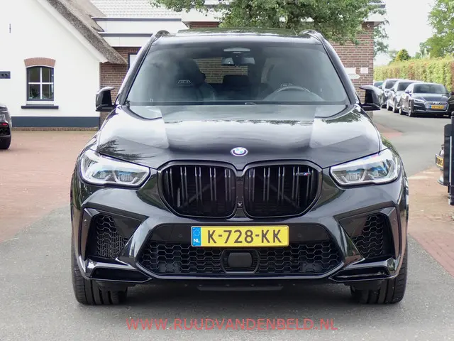 BMW X5 M COMPETITION 2021 Benzine 2