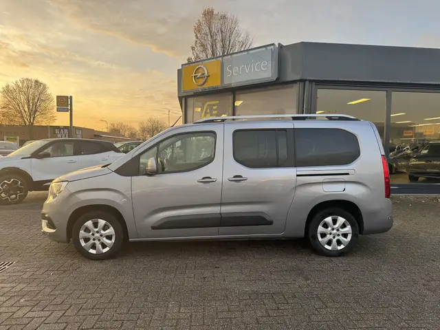 Opel Combo Tour 1.2 Turbo L2H1 Edition 7p. 2019 Benzine 4