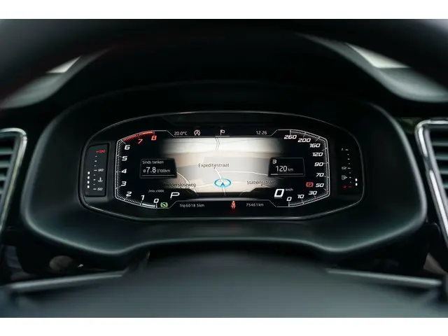 SEAT Leon 1.5 TSI FR NAP DSG Beats Pano ACC 2020 Benzine 26