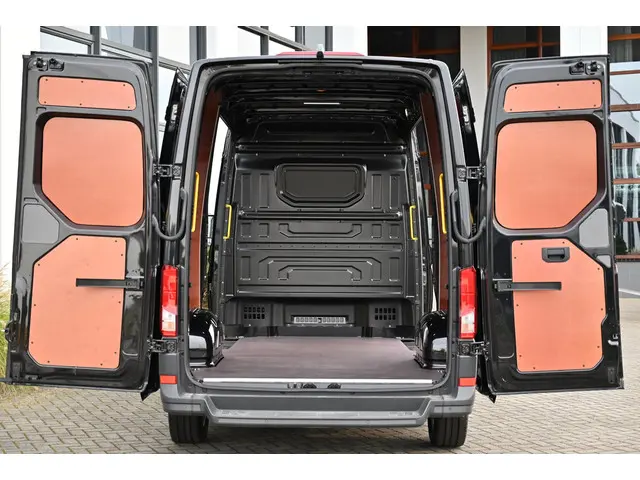 Volkswagen Crafter 140 PK TDI Aut. Highl. 2024 Diesel 21