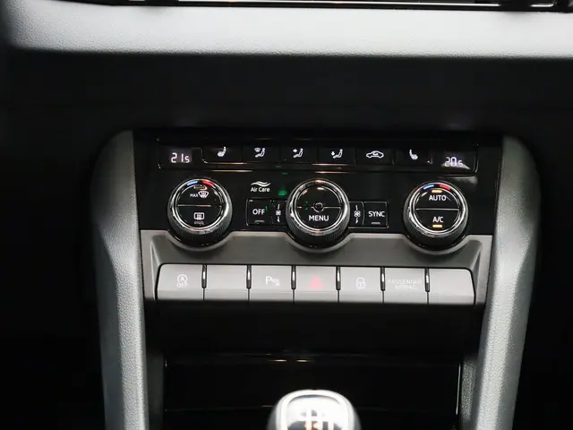 Škoda Karoq 1.0TSI/115PK Selection 2025 Benzine 25