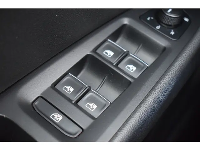 SEAT Leon Sportstourer ST 1.4 TSI 150pk FR 2016 Benzine 26
