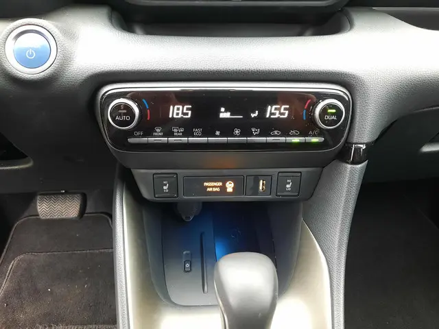 Mazda 2 Hybrid 1.5 Select 2022 Hybride Benzine 11