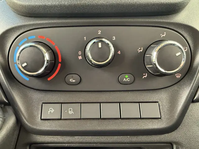 Iveco Daily 35S18 3.0 2020 Diesel 17