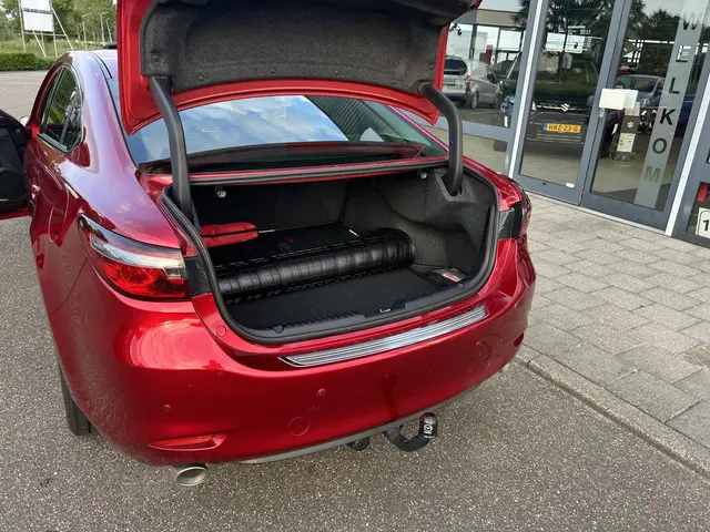 Mazda 6 2.0 SkyActiv-G 165 Signature 2021 Benzine 28