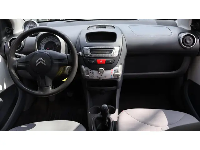 Citroën C1 1.0-12V Exclusive|Airco|Nw.APK! 2012 Benzine 12