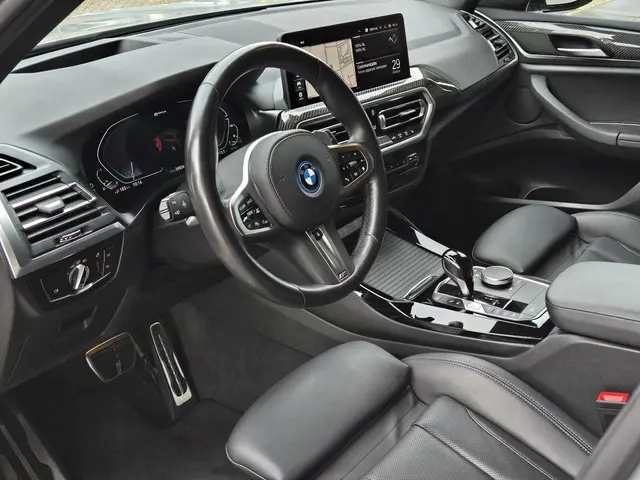 BMW X3 xDrive30e 2022 Hybride Benzine 4