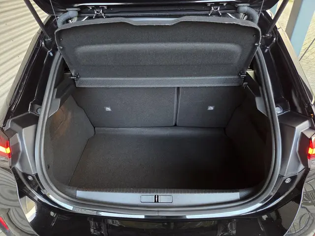 Opel Corsa 1.2 Turbo GS 2024 Benzine 14