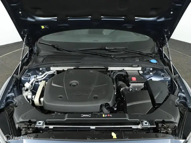 Volvo V60 2.0 T4 R-Design / polestar 211pk 2019 Benzine 52