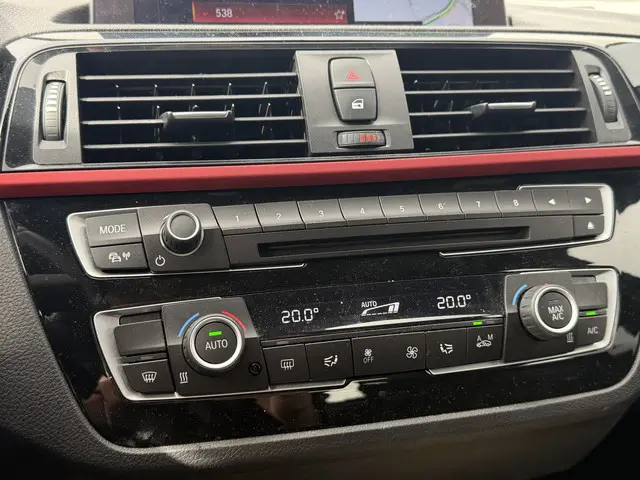 BMW 1 Serie 120d Sport Line Edition 2019 Diesel 9