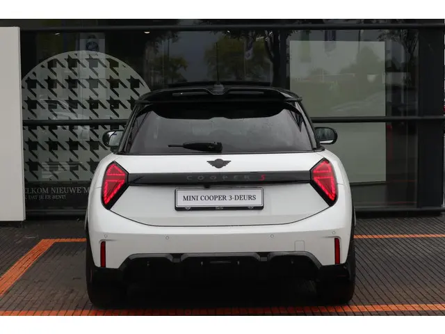 MINI 3-Deurs Cooper S 2024 Benzine 5