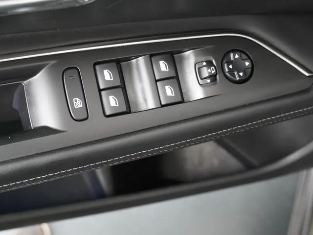Peugeot 3008 1.2 PureTech Allure 2018 Benzine 13
