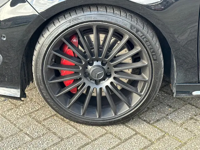 Mercedes-Benz CLA AMG 45 4MATIC 2015 Benzine 11