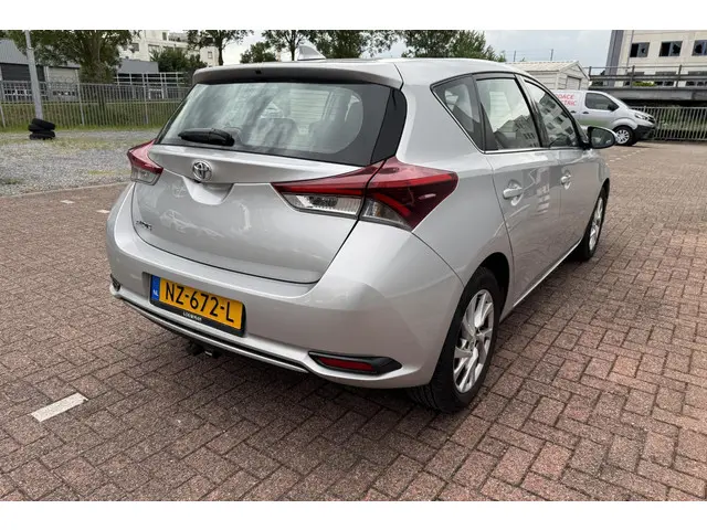 Toyota Auris 1.3 Aspiration 2017 Benzine 8