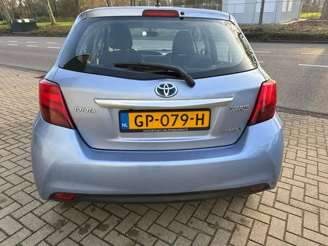 Toyota Yaris 1.5 Hybrid Lease 2015 Hybride Benzine 9