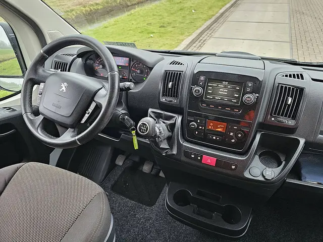 Peugeot Boxer 335 2021 Diesel 8