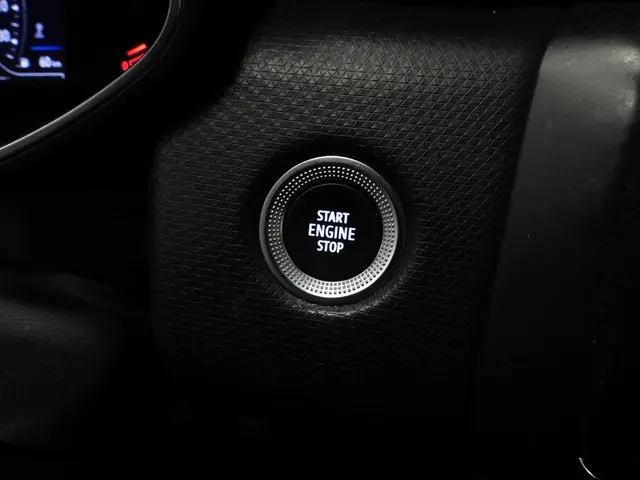 Renault Clio 1.0 TCe Intens 2020 Benzine 20