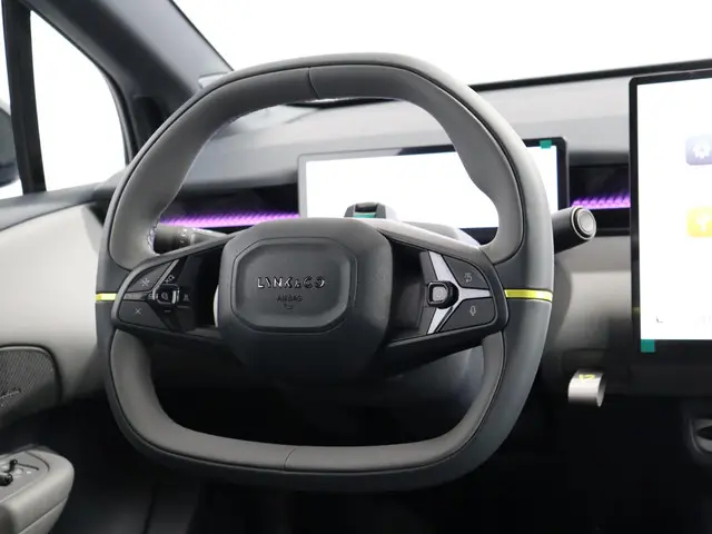 Lynk & Co 02 More 66 kWh 2025 Elektrisch 20