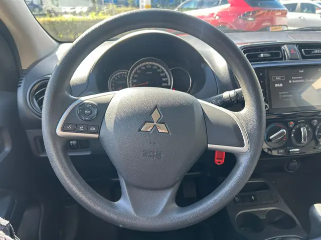 Mitsubishi Space Star 1.2 Connect+ 2023 Benzine 10