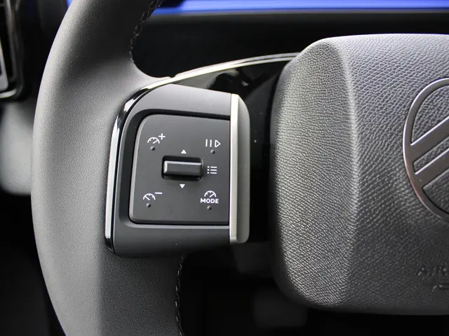 Citroën C3 HYBRID 110 PLUS 2025 Hybride Benzine 18