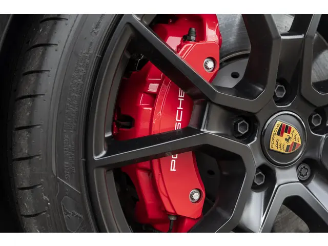 Porsche Taycan Sport Turismo GTS 93 kWh 2023 Elektrisch 37