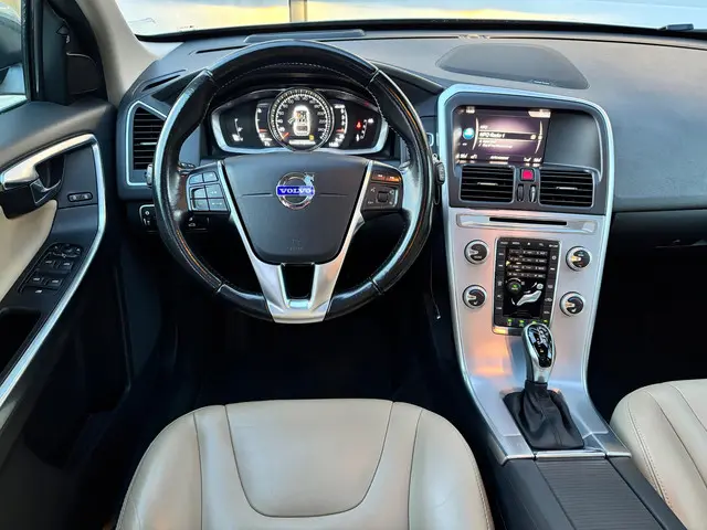 Volvo XC60 2.0 D4 FWD Polar+ | Harman/Kardon 2017 Diesel 11