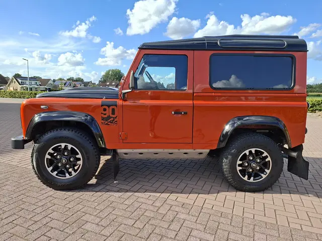Land Rover Defender 2.2 D SW 90" XTech 2015 Diesel 14