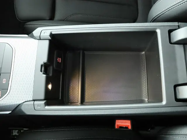 BMW 3 Serie Touring 330e xDrive 2025 Hybride Benzine 63