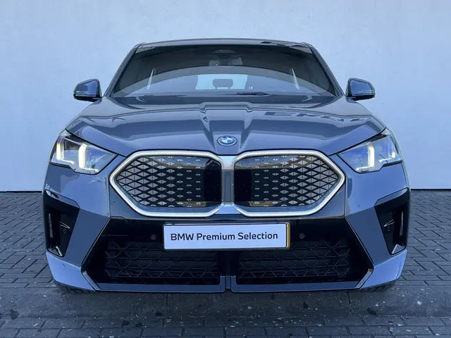 BMW iX2 xDrive30 67 kWh 2024 Elektrisch 6