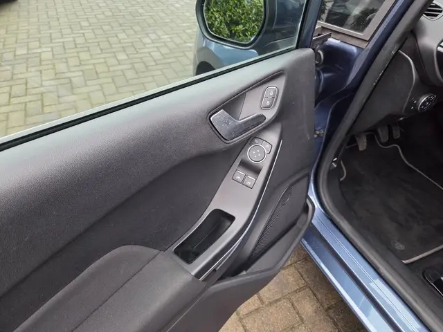 Ford Fiesta 1.5 TDCi Titanium 2019 Diesel 17