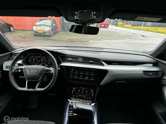 Audi e-tron 55 quattro S edition 95 kWh 2021 Elektrisch 18