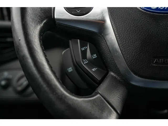 Ford Kuga Ford Kuga 2014 Benzine 19