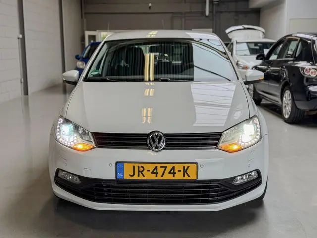 Volkswagen Polo 2