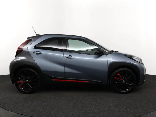 Toyota Aygo X 1.0 VVT-i CVT Undercover 2023 Benzine 13