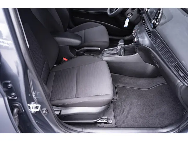 Hyundai i20 1.0 T-GDI Trend Mild Hybrid 2023 Benzine 31