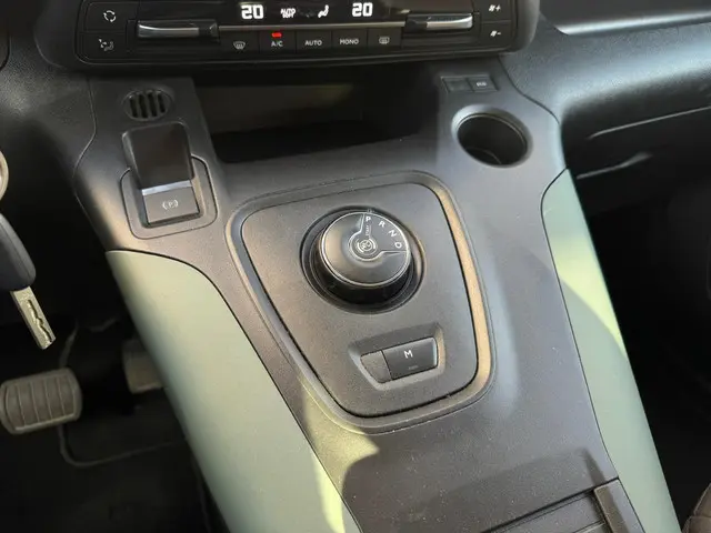 Citroën Berlingo 1.2 PureTech Shine 2020 Benzine 21