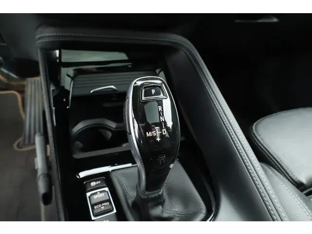 BMW X1 sDrive20i High Executive 2021 Benzine 6