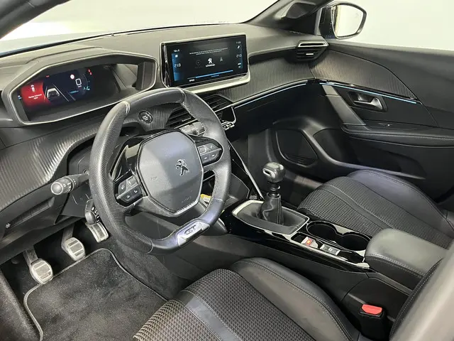 Peugeot 208 2