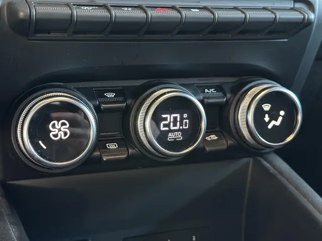 Renault Captur 1.3 TCe 140 Intens 2021 Benzine 14