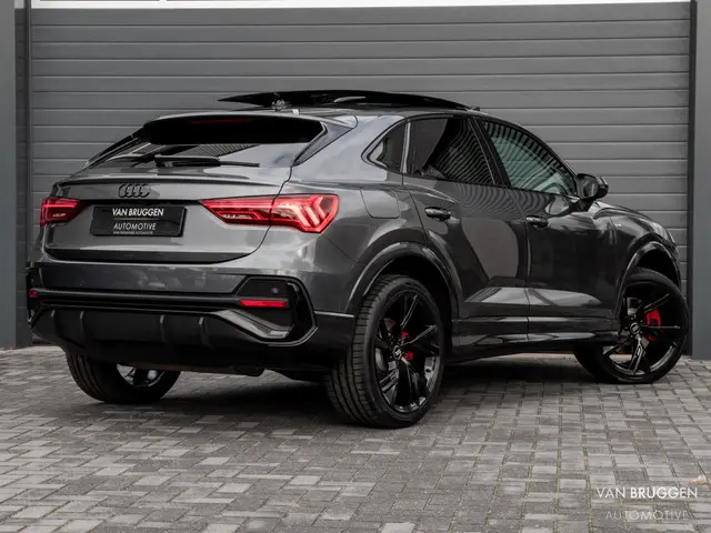 Audi Q3 Sportback 45 TFSI e S-Line 2021 Hybride Benzine 4