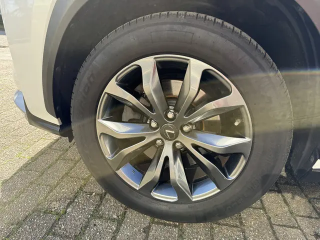 Lexus NX 300h AWD F Sport Line 2014 Hybride Benzine 40